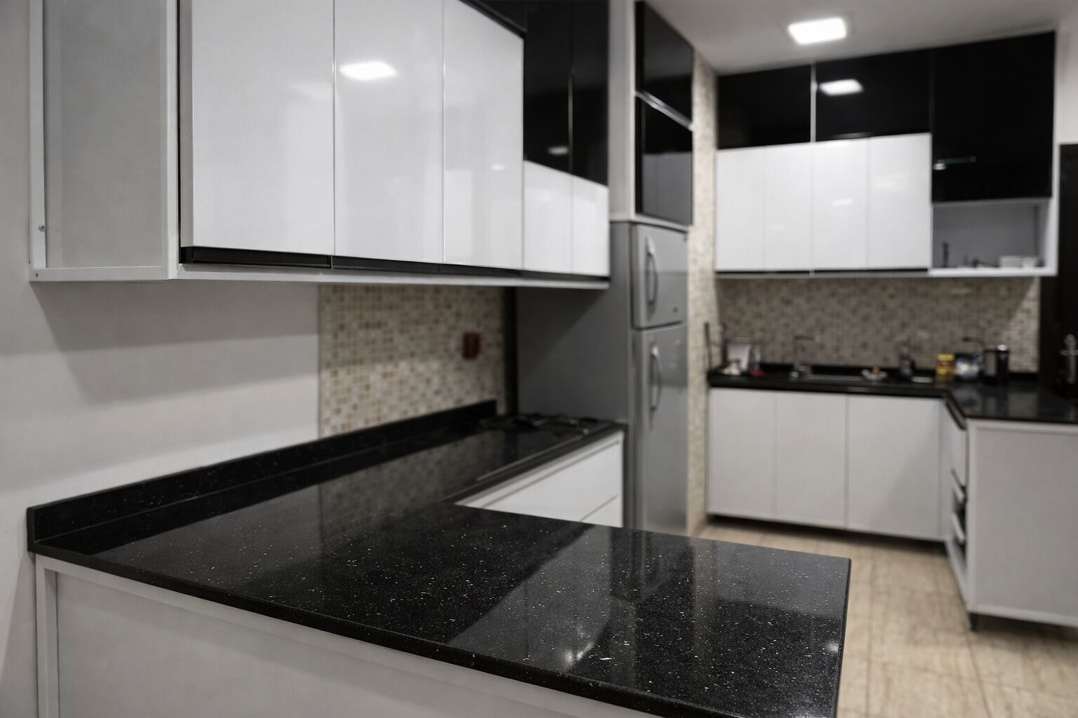 Microondas, horno, placa de cocina