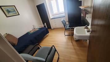 Standard Single Room, Garden View