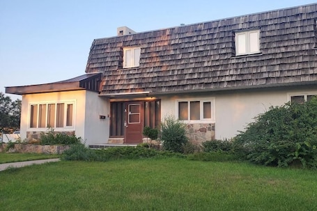 Exterior. Pells Hostel