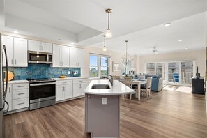 Fridge, microwave, oven, stovetop - Four Bedroom Waterfront Condo with Great Location (Ocean City)