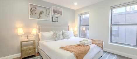 Desk, iron/ironing board, WiFi