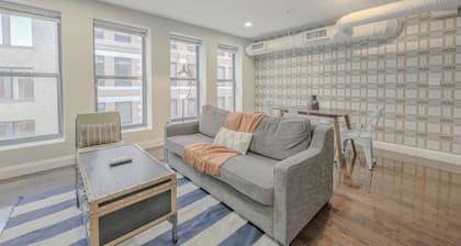Lux 2br in the Heart of FIDI!