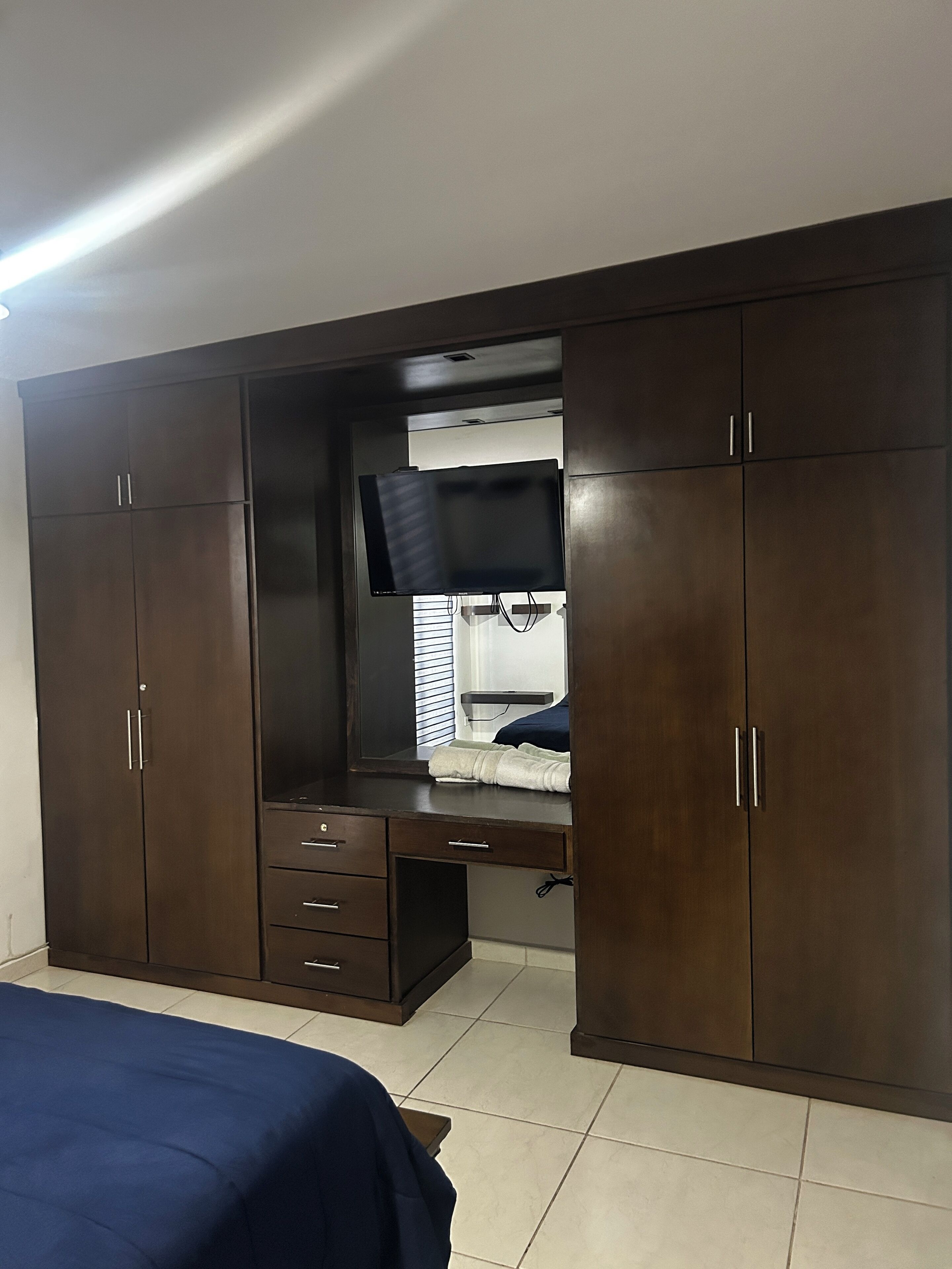 2 makuuhuonetta, silitysrauta/-lauta, Wi-Fi, vuodevaatteet