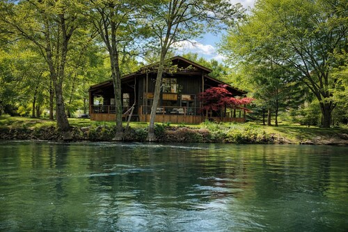 Cotter Bridge Cabin