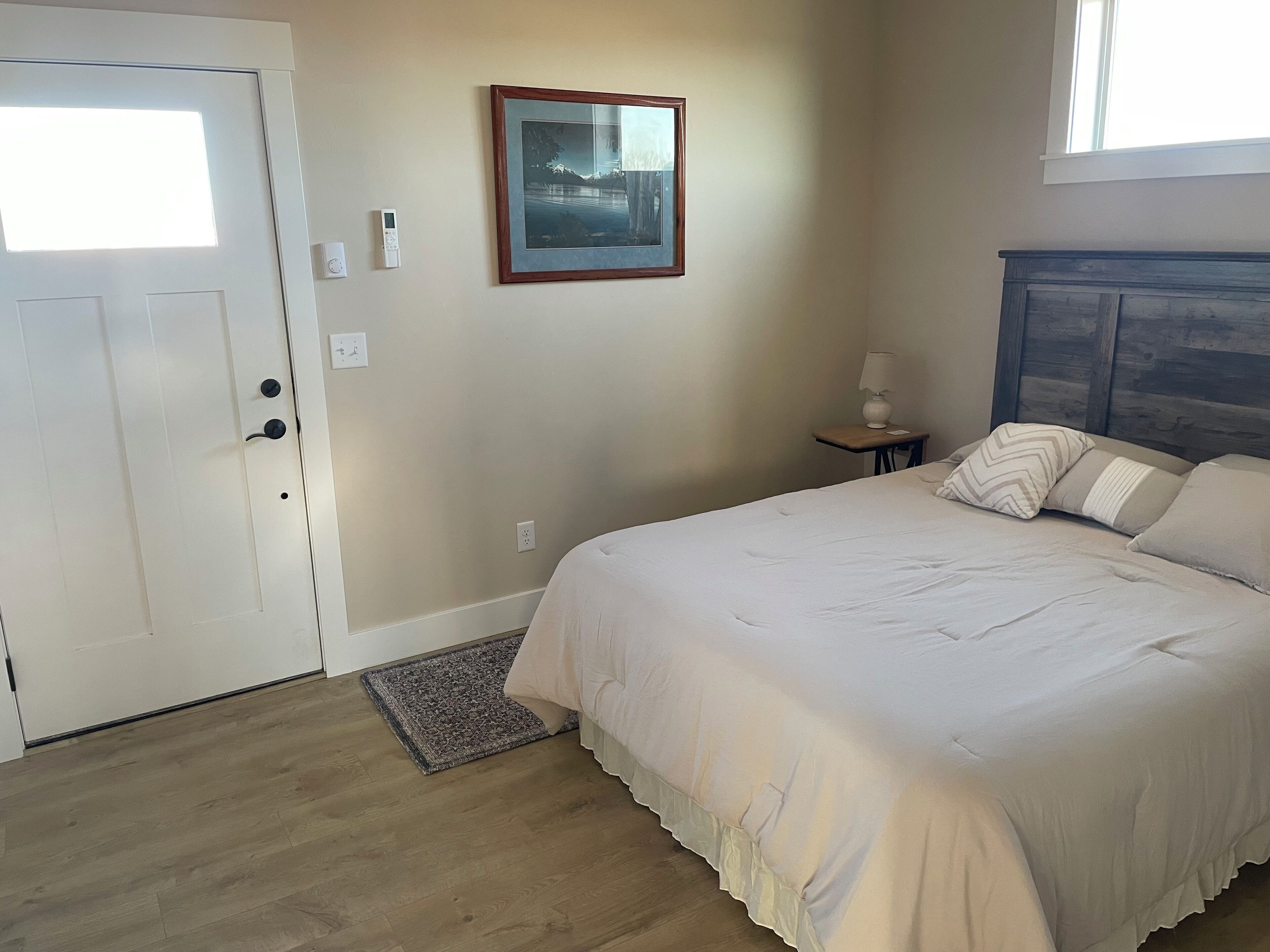 Internet, bed sheets