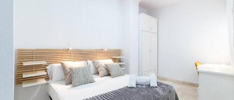 公寓, 2 間臥室, 空調 | 遮光布/窗簾、熨斗/熨衣板、免費無線上網、無障礙通道