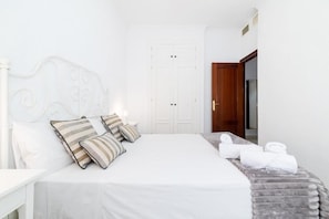 Blackout drapes, iron/ironing board, free WiFi, wheelchair access - Apartamento Duende 5 Granada (Granada)