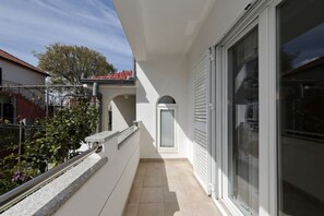 Exterior detail - A lovely apartment with an even more beautiful terrace. Enjoy! (Zadar)