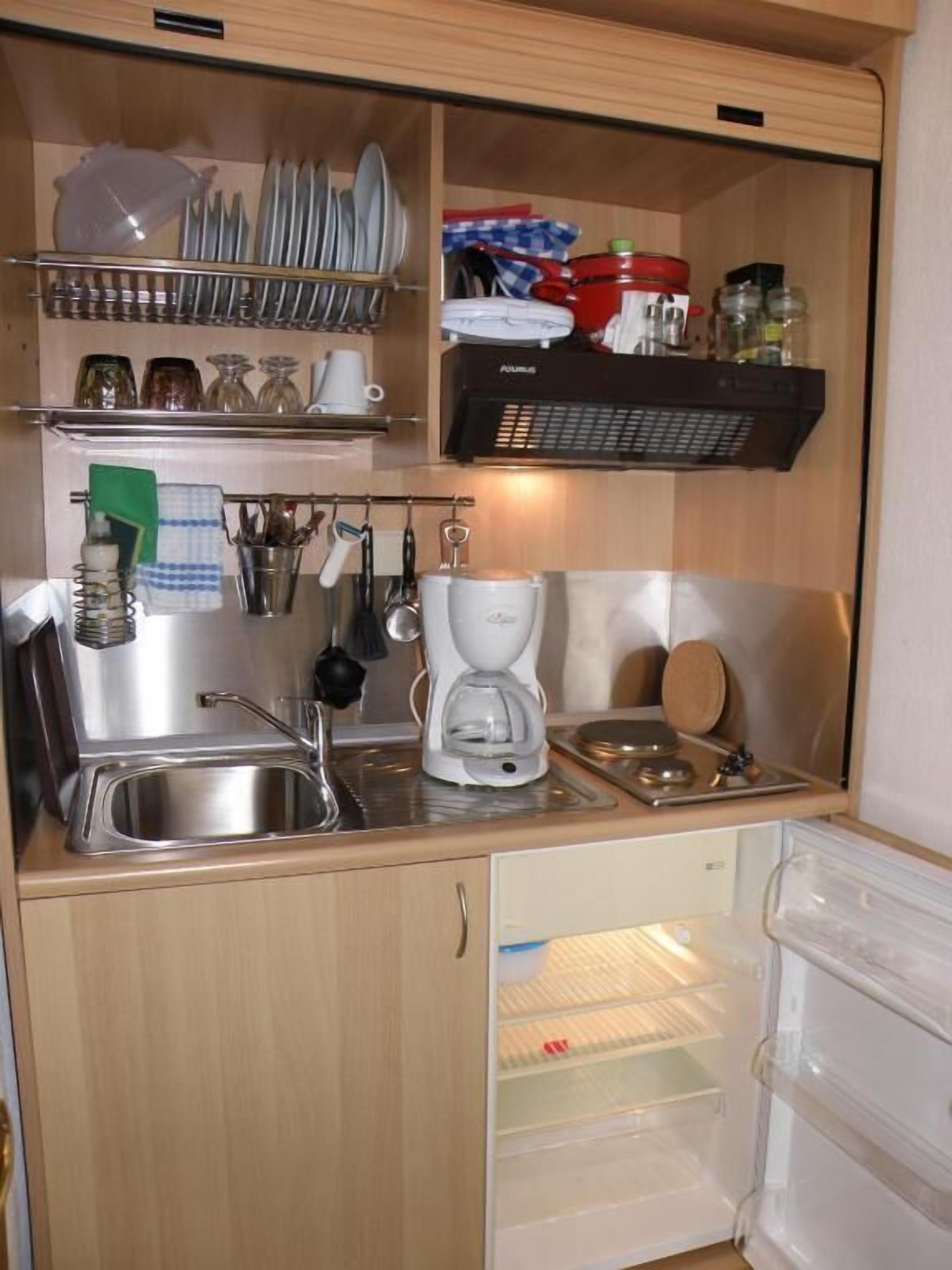 Studio, Sea View | Private kitchen