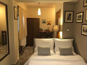 Studio, Sea View | In-room safe, blackout drapes, soundproofing, iron/ironing board - Palamidi Apartments (Kassandra)