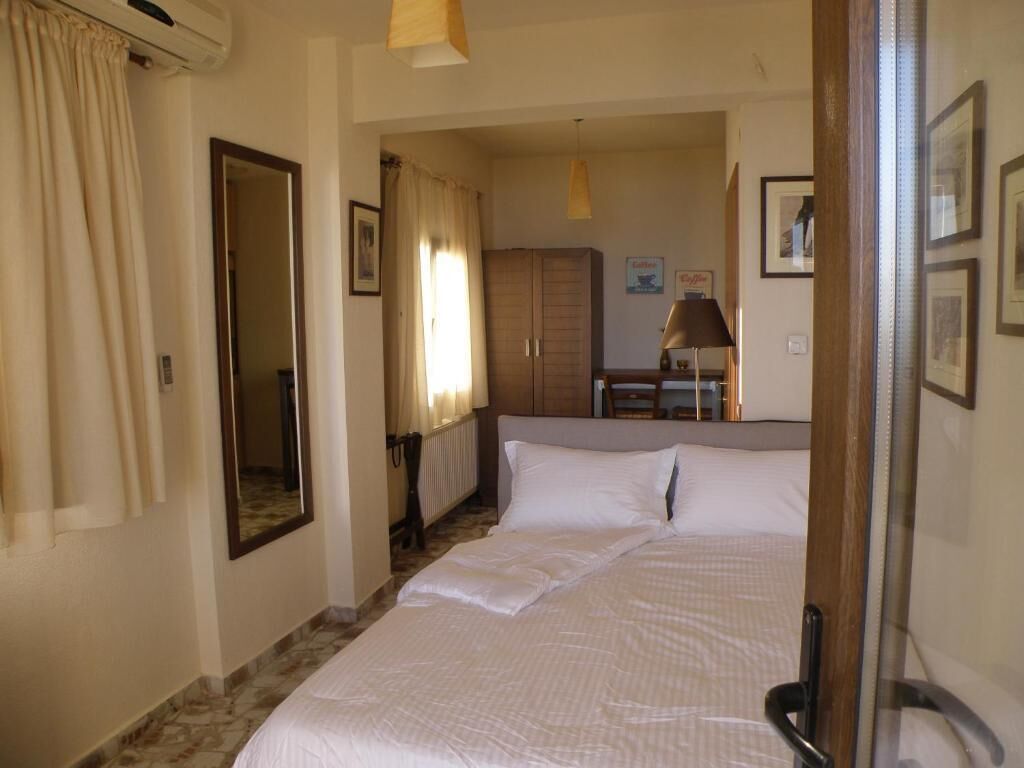 Studio, Sea View | In-room safe, blackout drapes, soundproofing, iron/ironing board