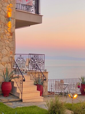 Property grounds - Palamidi Apartments (Kassandra)