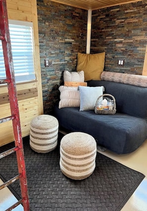 TV connectée, table de tennis de table