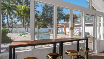 Ulkouima-allas, lämmitetty uima-allas