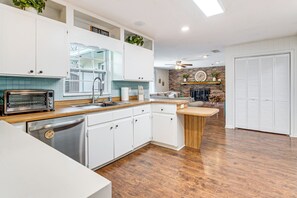 Fridge, microwave, stovetop, dishwasher - 5 Mi to Silver Springs State Pk: Gem w/ Game Room! (Ocala)