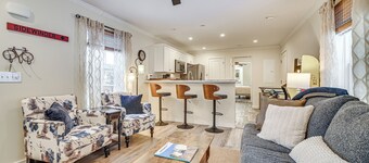 Near Trails & VAST Access! Modern Burke Home Base