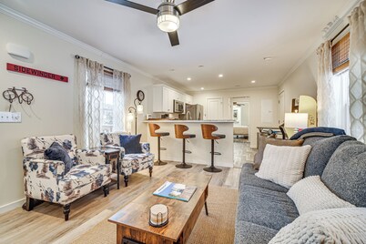 Near Trails & VAST Access! Modern Burke Home Base