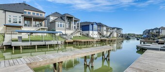 Lake Conroe Oasis: Chef's Kitchen & Boat Dock