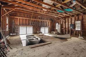 Interior - Great for Gatherings! Lakefront Ticonderoga Villa (Ticonderoga)