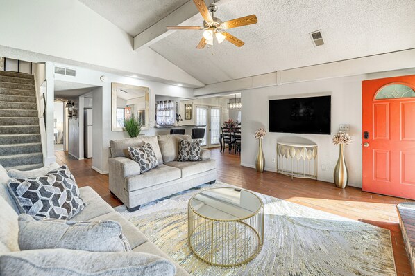 TV, fireplace, video games