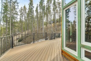 Terrace/patio - Wooded Retreat w/ Private Hot Tub in Evergreen (Evergreen)