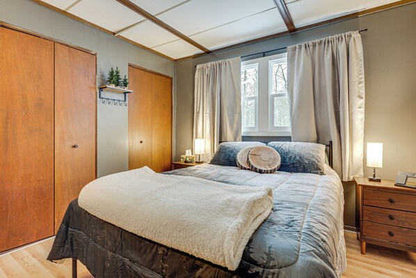 2 chambres, bureau, accès Internet, draps fournis