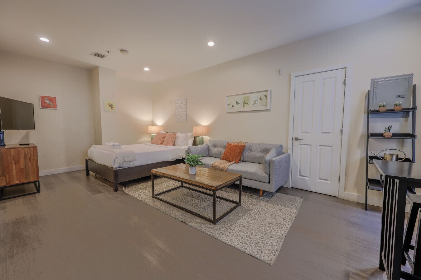 Desk, iron/ironing board, travel crib, WiFi