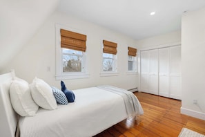 Ferros/tábuas de passar roupa, Wi-Fi, roupa de cama