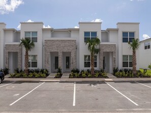 Property entrance - Modern 3Bd Screened Pool at Serenity Resort 17322 (Clermont)