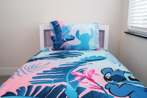 Room - Modern 3Bd Screened Pool at Serenity Resort 17322 (Clermont)