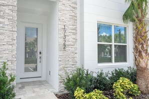 Exterior - Modern 3Bd Screened Pool at Serenity Resort 17322 (Clermont)