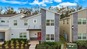 Front of property - South-Facing Pool 5BR Storey Lake Lazy River 2437 (Kissimmee)