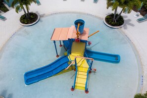 Children’s pool - Stunning 4Bd w Pool Gameroom Solara Resort 9008 (Kissimmee)