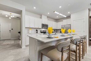 Premium Townhome, 5 Bedrooms | Private kitchen - Stunning 5Bd w Pool & Game Room Near Disney 16165 (Clermont)