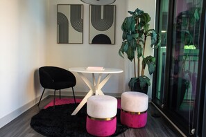 Interior - Cozy 1-bedroom/2 bed condo in Buckhead Atlanta (Atlanta)