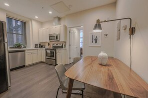 Private kitchen - Pet Friendly Studio | Walk to MGH (Boston)
