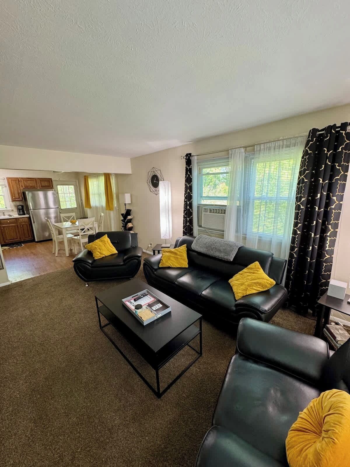 テレビ、書斎 / ワークスペース