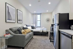 Interior - Simple Studio Downtown Boston (Boston)