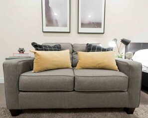 TV - Simple Studio Downtown Boston (Boston)