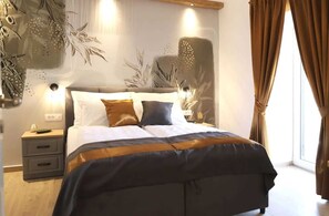 3 bedrooms, iron/ironing board, free WiFi, bed sheets - Villa ULIKA with private pool and sauna (Malinska)