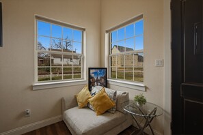 Televisión, libros y estéreo 