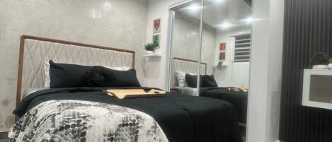 1 soverom, strykejern/-brett, wi-fi og sengetøy