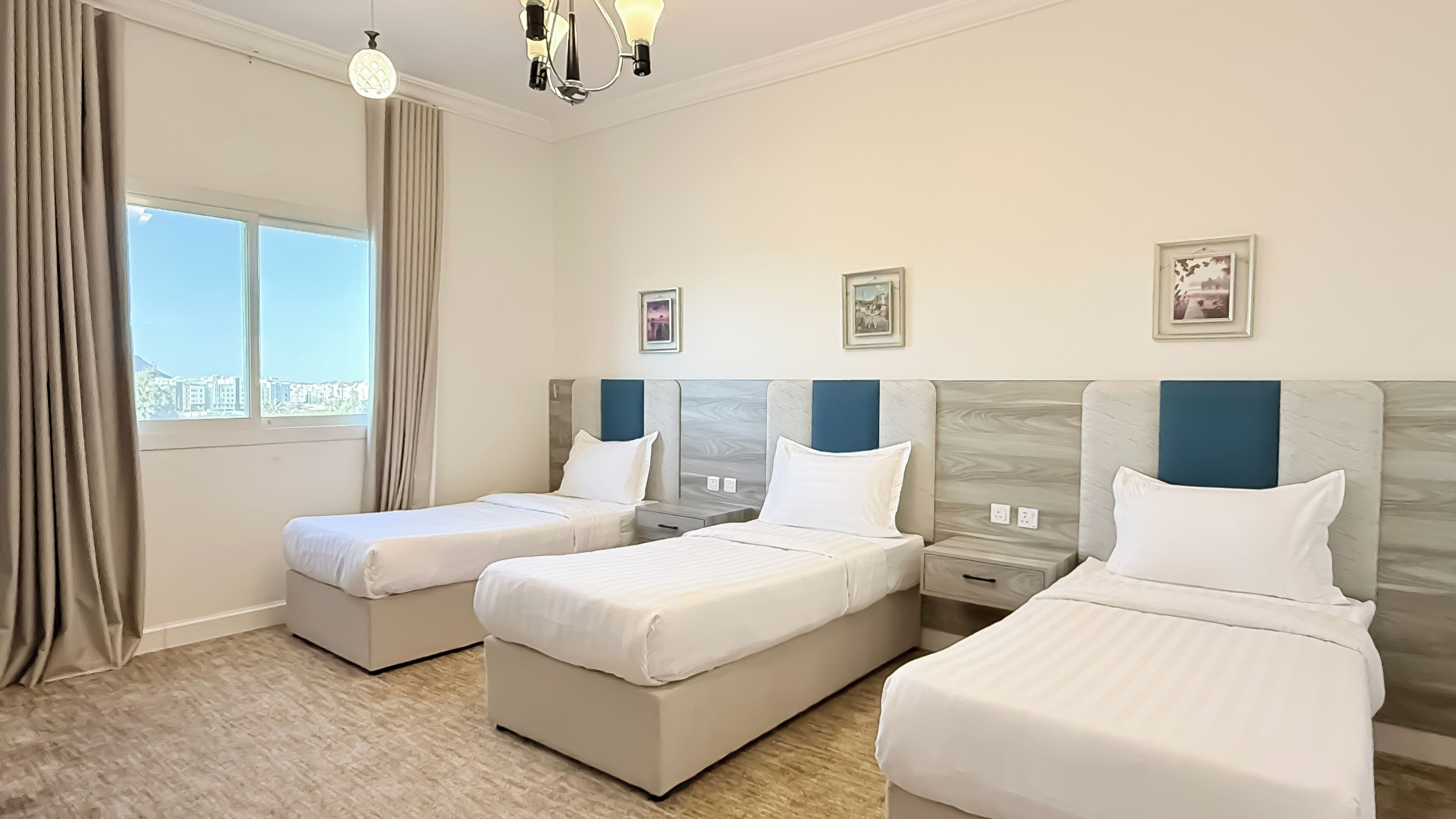 Suite familiare | Con stile personalizzato, con arredamento individuale, postazione laptop