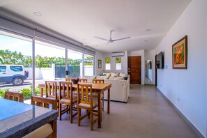 Interior - Villa in beautiful beach! 5 minutes from the beach. (Jacó)