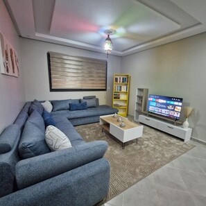 Living area - Your warm, spacious Chez-Vous just a stone's throw from Rabat (Sala Al Jadida)