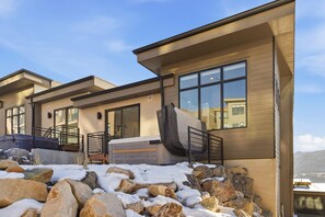 Exterior - Upscale Retreat w/ Hot Tub, Steam, Pet-Friendly (Hideout)
