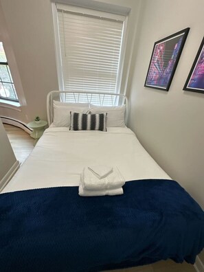 1 bedroom, desk, iron/ironing board, WiFi - Spacious Studio! | Back Bay (Boston)