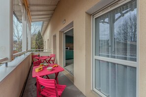 Outdoor dining - Duplex apartment for 6 people (Arcachon)
