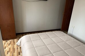 Comfort Room, City View | Free WiFi