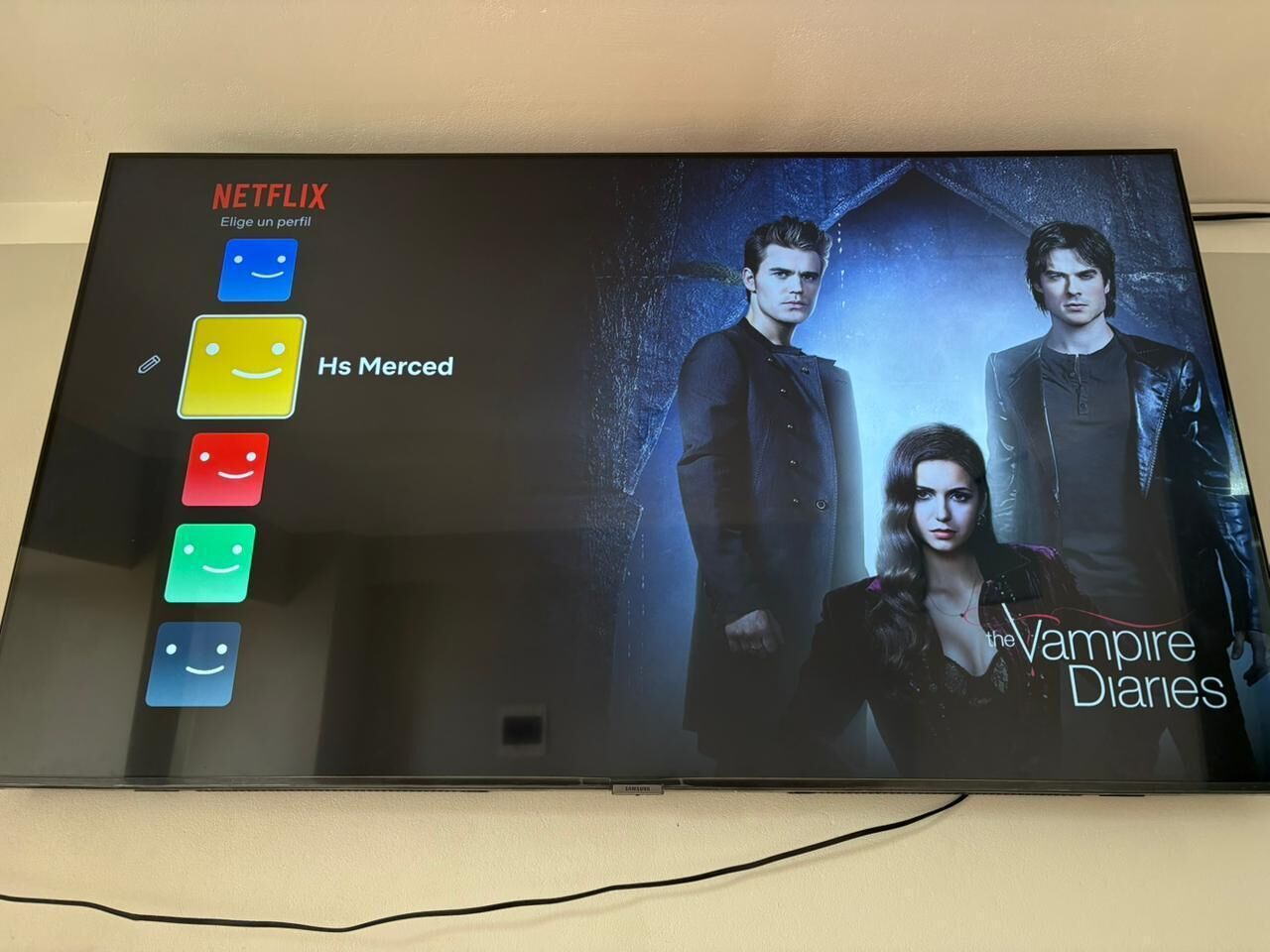 Quarto conforto, vista para a cidade | TV